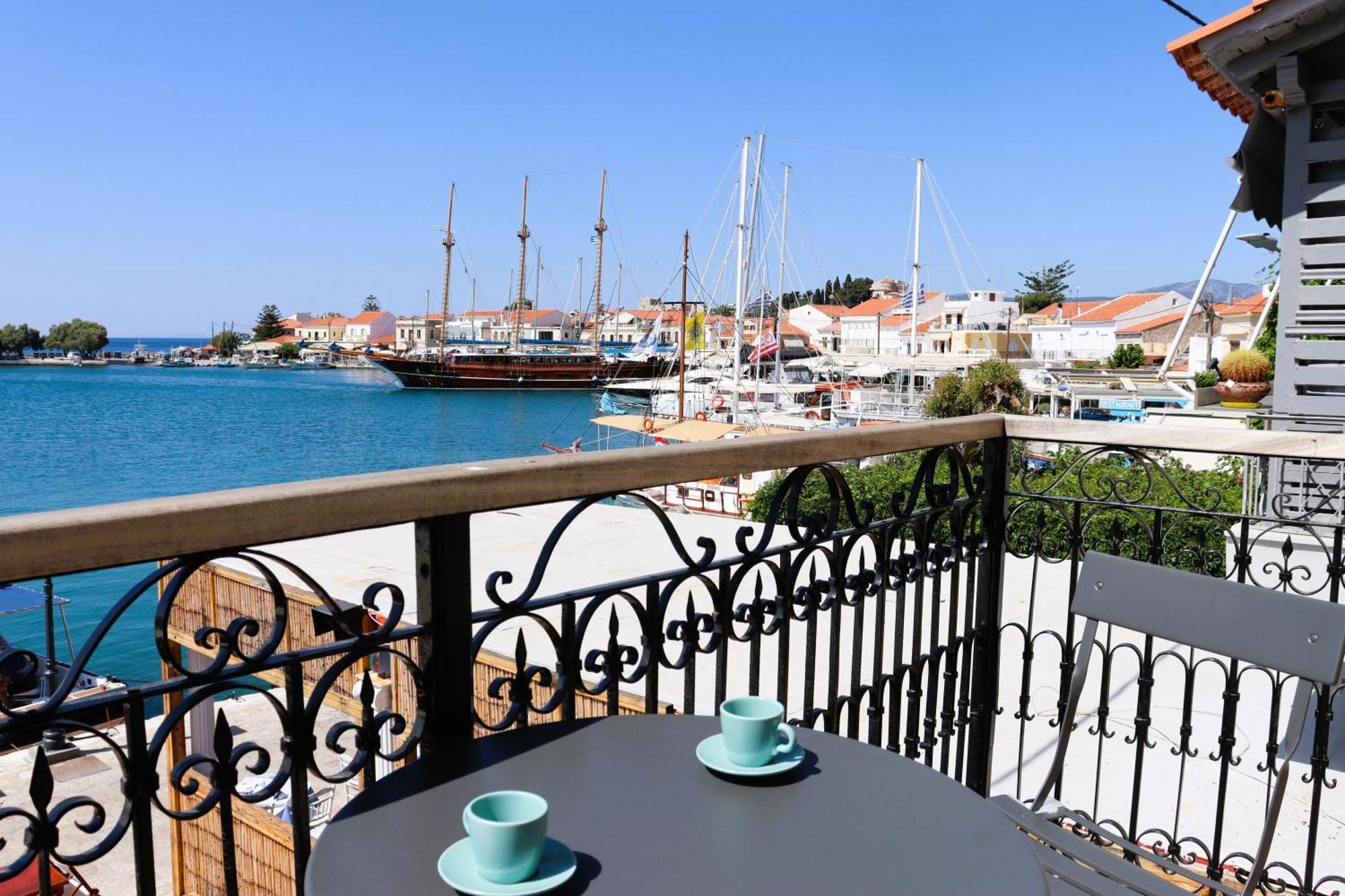 The Stonehouse At The Harbor *
